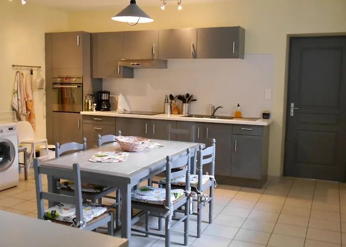 Aux 3 Sapins Bed & Breakfast